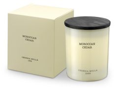Vela Premium 230 Grs. Cedro marroquino. Coleção Boutique CERERIA MOLLA 1899. Feito à mão. +/- 50 horas