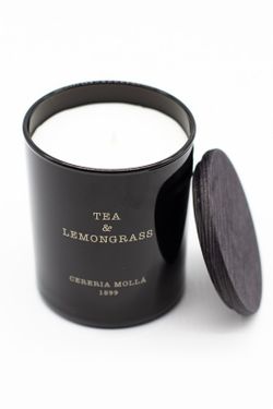 Vela Premium de 230 Grs. Chá e erva-cidreira. Coleção Boutique CERERIA MOLLA 1899. Feito à mão. +/- 50 horas