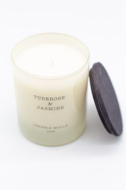 Vela Premium de 230 Grs. Tuberosa e Jasmim. Coleção Boutique CERERIA MOLLA 1899. Feito à mão. +/- 50 horas