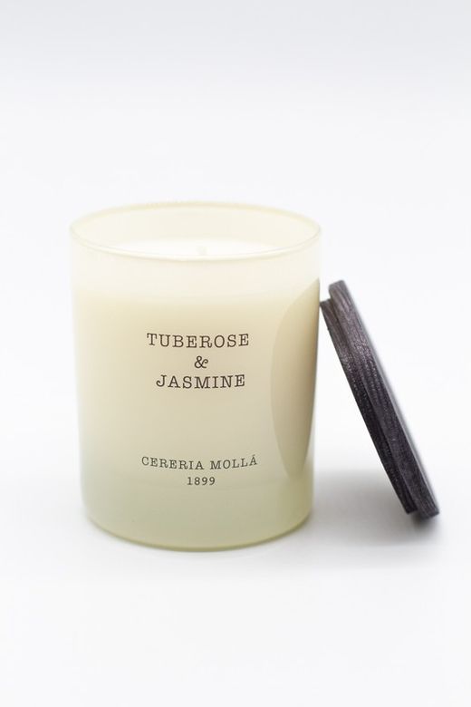 Vela Premium de 230 Grs. Tuberosa e Jasmim. Coleção Boutique CERERIA MOLLA 1899. Feito à mão. +/- 50 horas