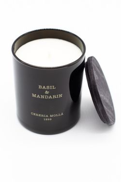 Vela Premium 230 Grs. Manjericão e mandarim. Coleção Boutique CERERIA MOLLA 1899. Feito à mão. +/- 50 horas