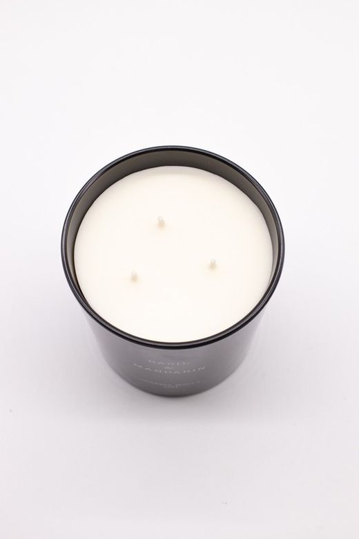 Vela Premium XL. Manjericão e mandarim. Coleção Boutique CERERIA MOLLA 1899. Feito à mão. +/- 80 horas