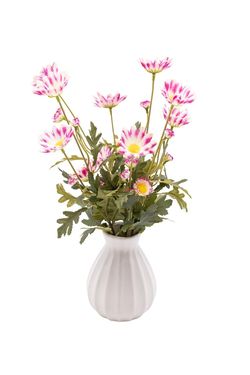 Vibrante arreglo floral de margaritas artificiales fucsia y blancas