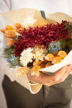 Vibrante bouquet de flores secas variadas Sparkle