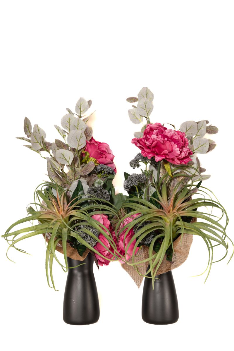 Vibrante ramo de cementerio en color fucsia Derecha